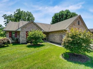 57 Urban Ln, Brookville, OH 45309