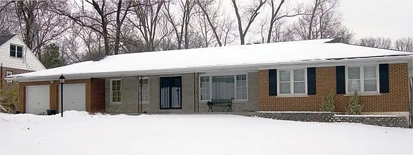 15 Cardigan Dr photo 1