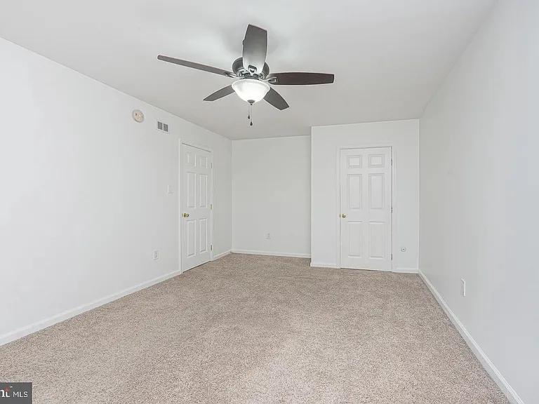 1051 Harbour Dr — Photo 24