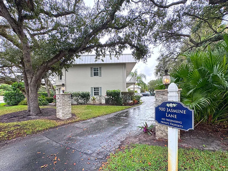 900 Jasmine Ln #9A — Photo 20