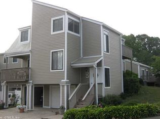 387 Walden Green Rd, Branford, CT 06405