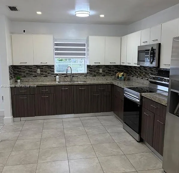 20301 SW 117th Ave — Photo 15
