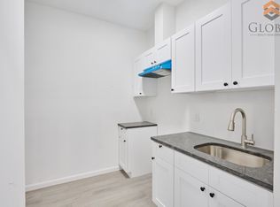 385 E 198th St #2B, Bronx, NY 10458