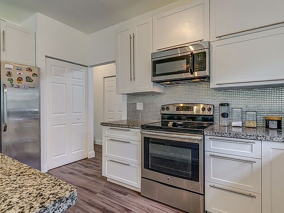 5th image of 6643 Stratford Dr