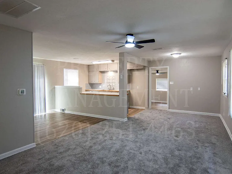 608 Waverly Way — Photo 2