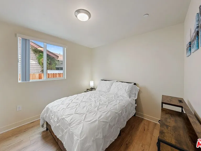 5912 S Flower St — Photo 37