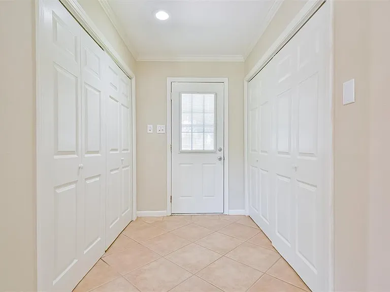 108 Dolphin Ave — Photo 6