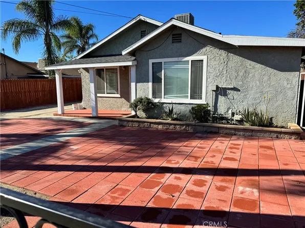 9976 Spruce Ave, Bloomington, CA 92316