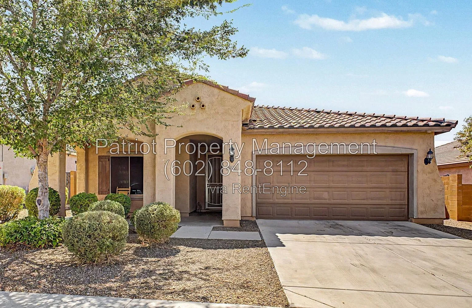 3 bed, 2.0 bath, 1995 sqft, $2,000 — Photo 1