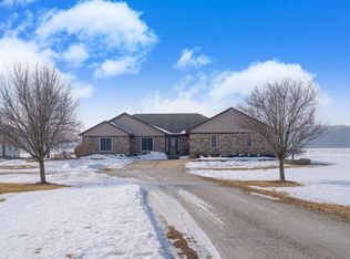 13325 Belle River Rd, Riley, MI 48041