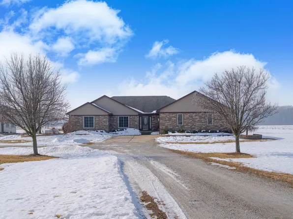 13325 Belle River Rd, Riley, MI 48041