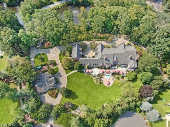 1055 High Mountain Rd, Franklin Lakes Boro, NJ 07417