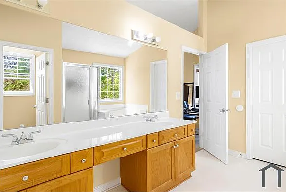 531 Chadborn Ct — Photo 17