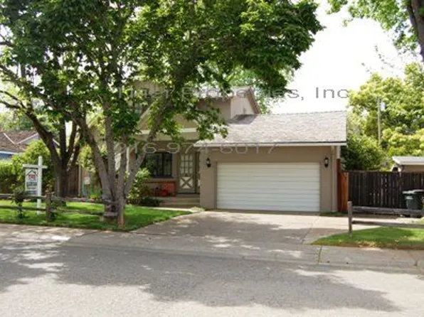 2517 El Vita Way, Carmichael, CA 95608