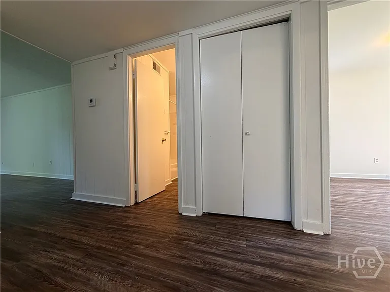 2835 Cherokee Rd — Photo 12