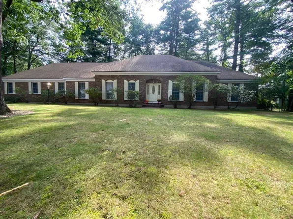 3 Brook Meadow Ln, Georgetown, MA 01833