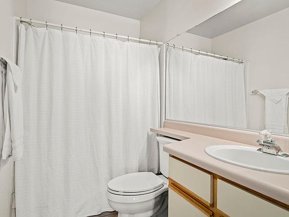 3rd image of 1940 Sierra Highlands Dr