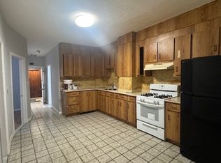 166A Chelsea St #1, Boston, MA 02128