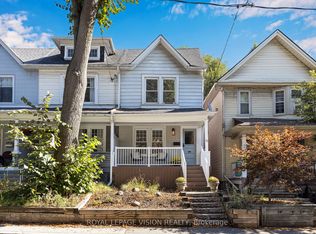 25 Bellefair Ave, Toronto, ON M4L 3T7