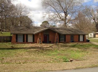 510 Newitt Vick Dr, Vicksburg, MS 39183