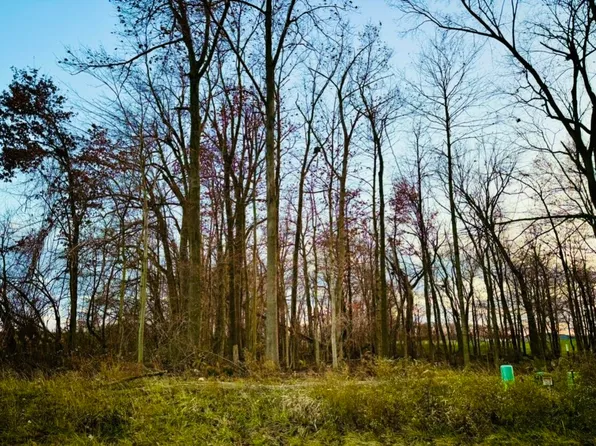 2504 Eaglebrooke Pkwy, Celina, OH 45822