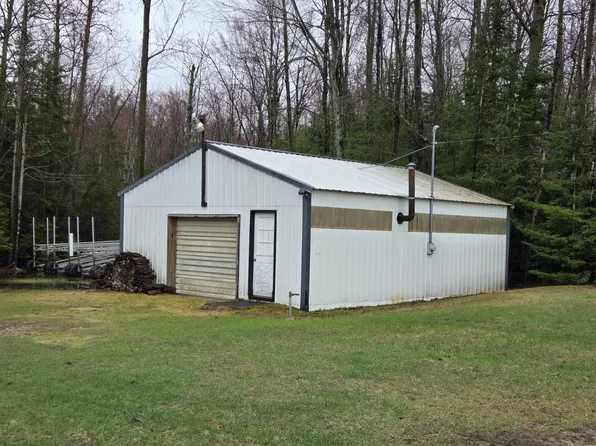 Long Point Dr, Houghton Lake, MI 48629