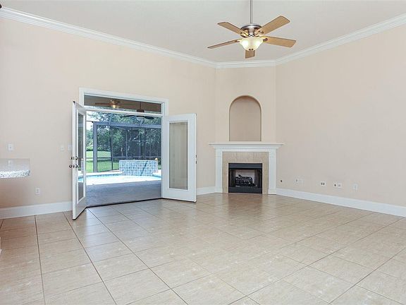 4th image of 2726 Muirfield Dr