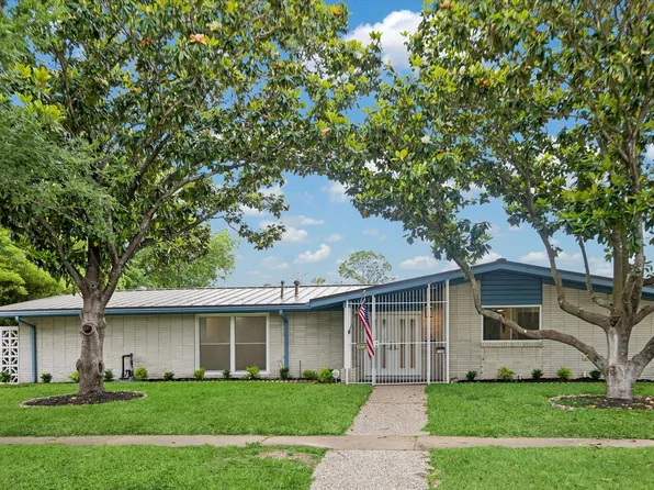 7102 Walkway St, Houston, TX 77036