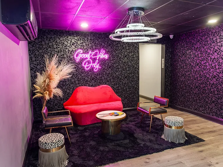 Building's Lounge