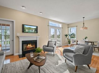 69 Villagewood Dr UNIT 69, Burlington, MA 01803