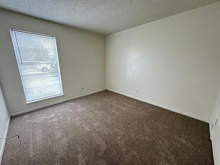 4308 Lake Rd — Photo 12