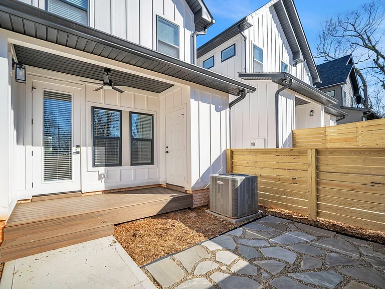 323 Wilkins St #B — Photo 21