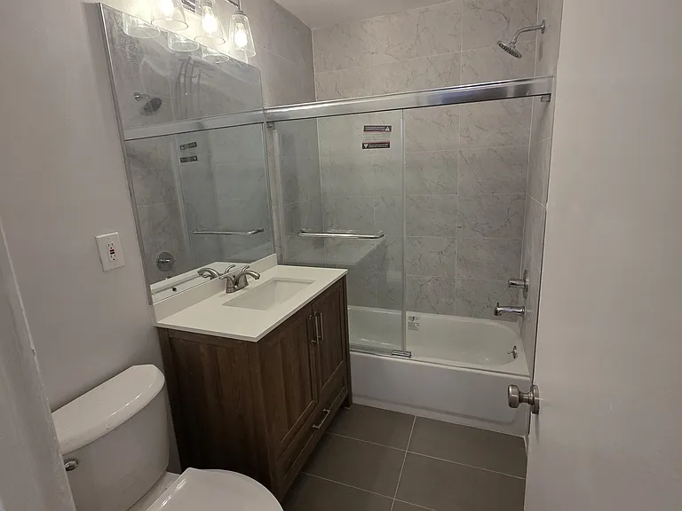 2515 Ocean View Ave #102 — Photo 9