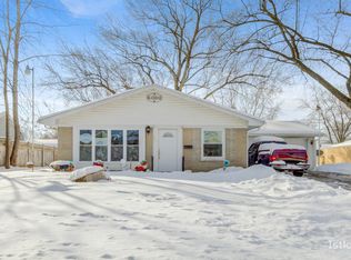 53 Marnel Rd, Montgomery, IL 60538