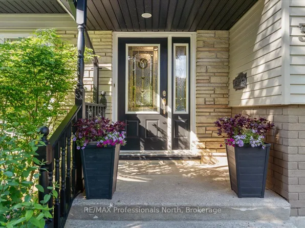 3 Scotia Ave, Brantford, ON N3R 5P9