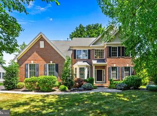 19 Castleton Ln, Moorestown, NJ 08057