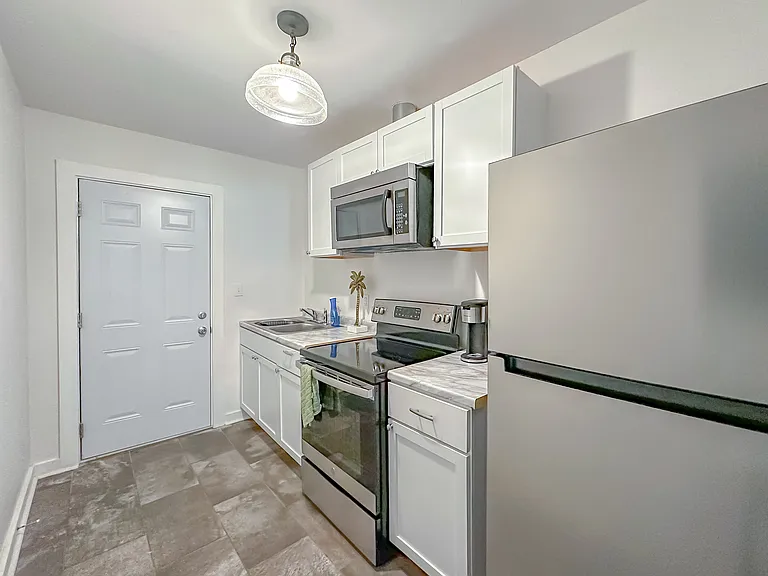 541 Okaloosa St #543 — Photo 3