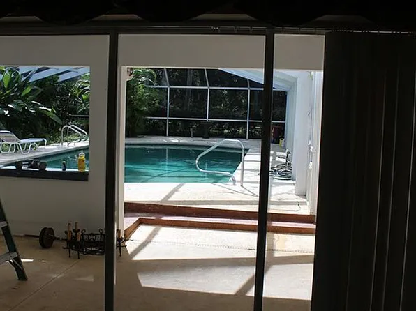 303 Chastain Rd, Seffner, FL 33584