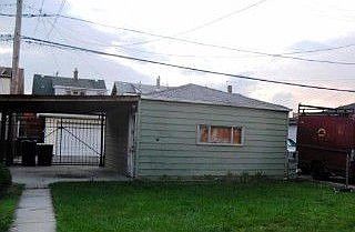 3rd image of 2642 N Mulligan Ave
