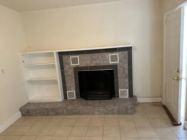 250 W Williams St APT A, Barstow, CA 92311