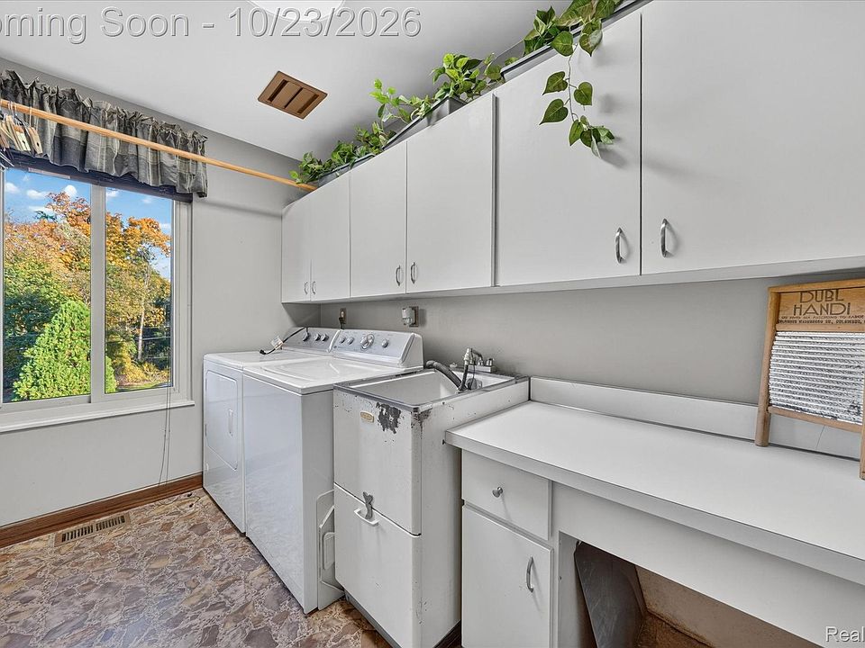 41 Hurondale Dr, photo 30