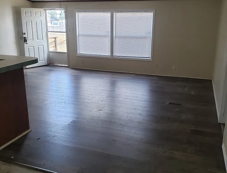 128 Loma Linda Ln — Photo 4