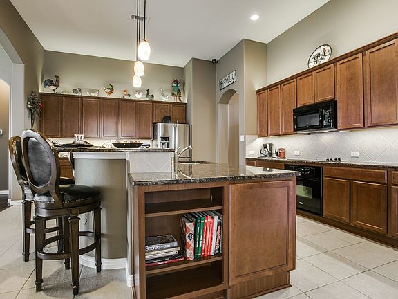 4th image of 3024 Ruby Dr