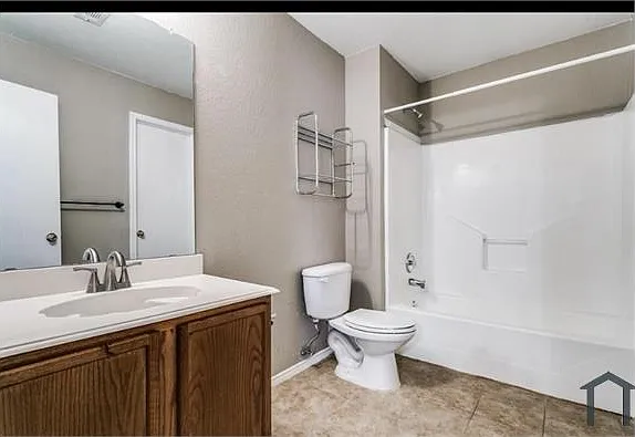 9608 Woodrow Wilson Dr — Photo 11