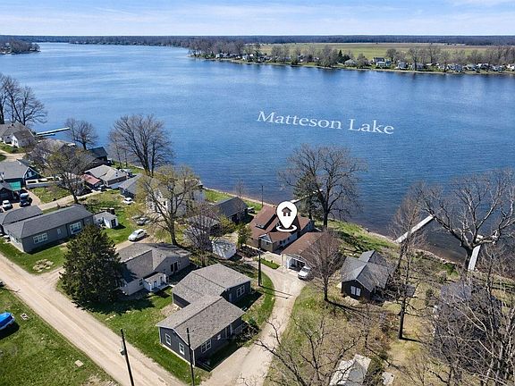 2nd image of 816 S Werners Landing Dr