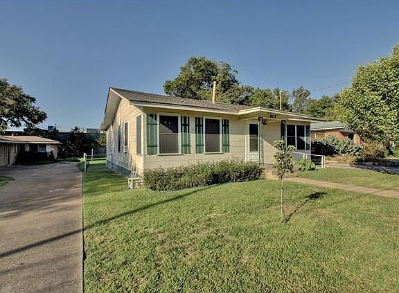 3rd image of 605 Hammack Dr