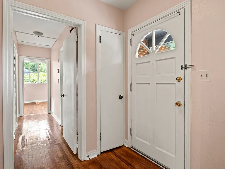 1473 Marion Ave — Photo 12