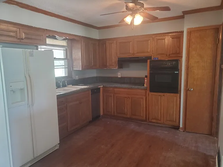 13203 Craig Ave — Photo 3