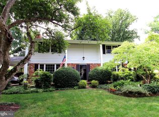 7124 Game Lord Dr, Springfield, VA 22153