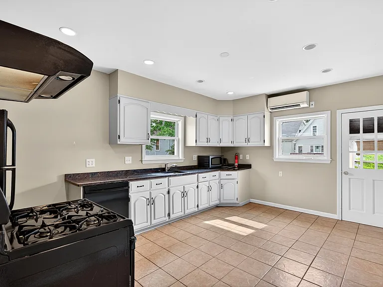 52 Pearson Rd #2 — Photo 11